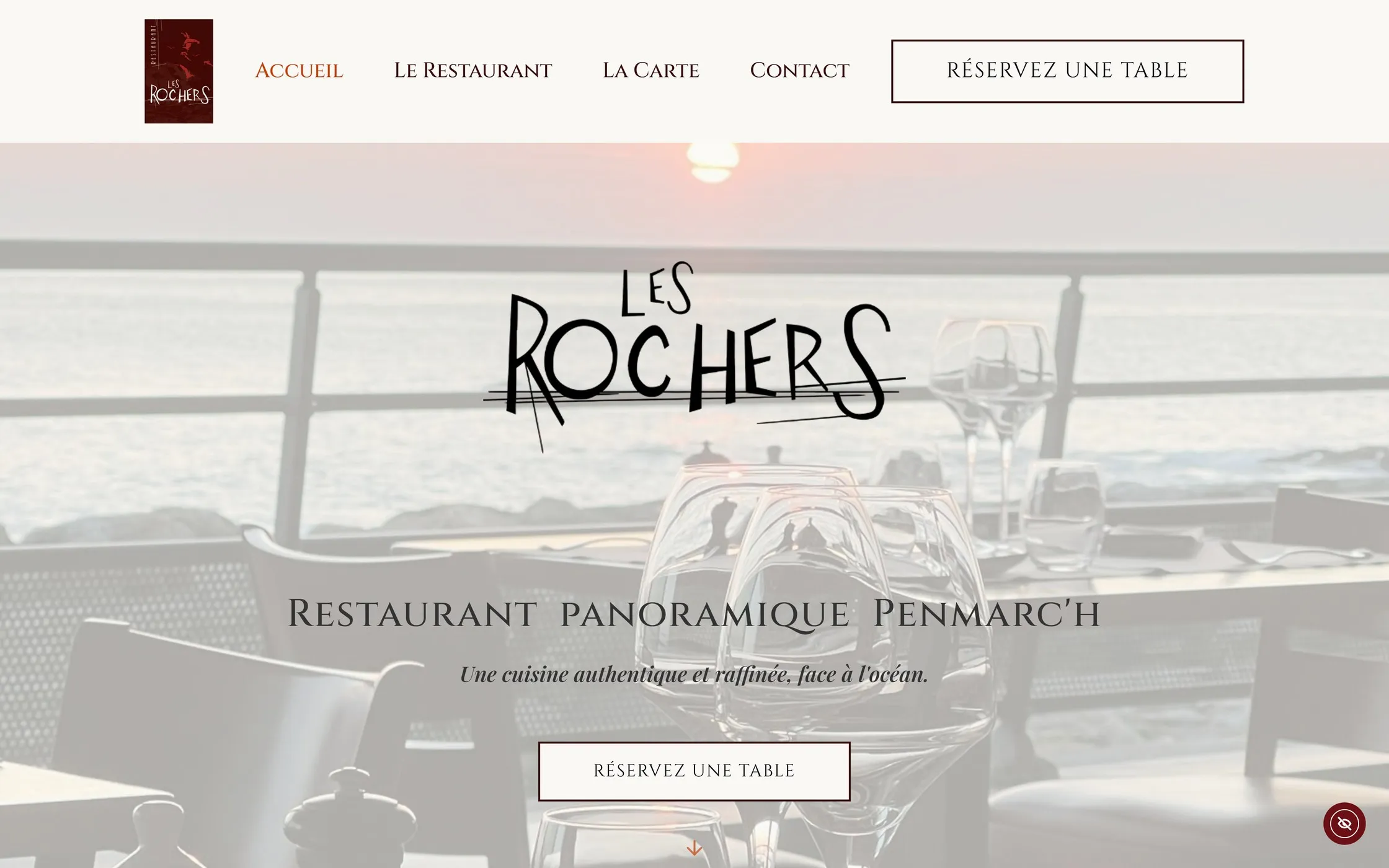 Page d'accueil du site du Restaurant Les Rochers, restaurant panoramique à Penmarc'h